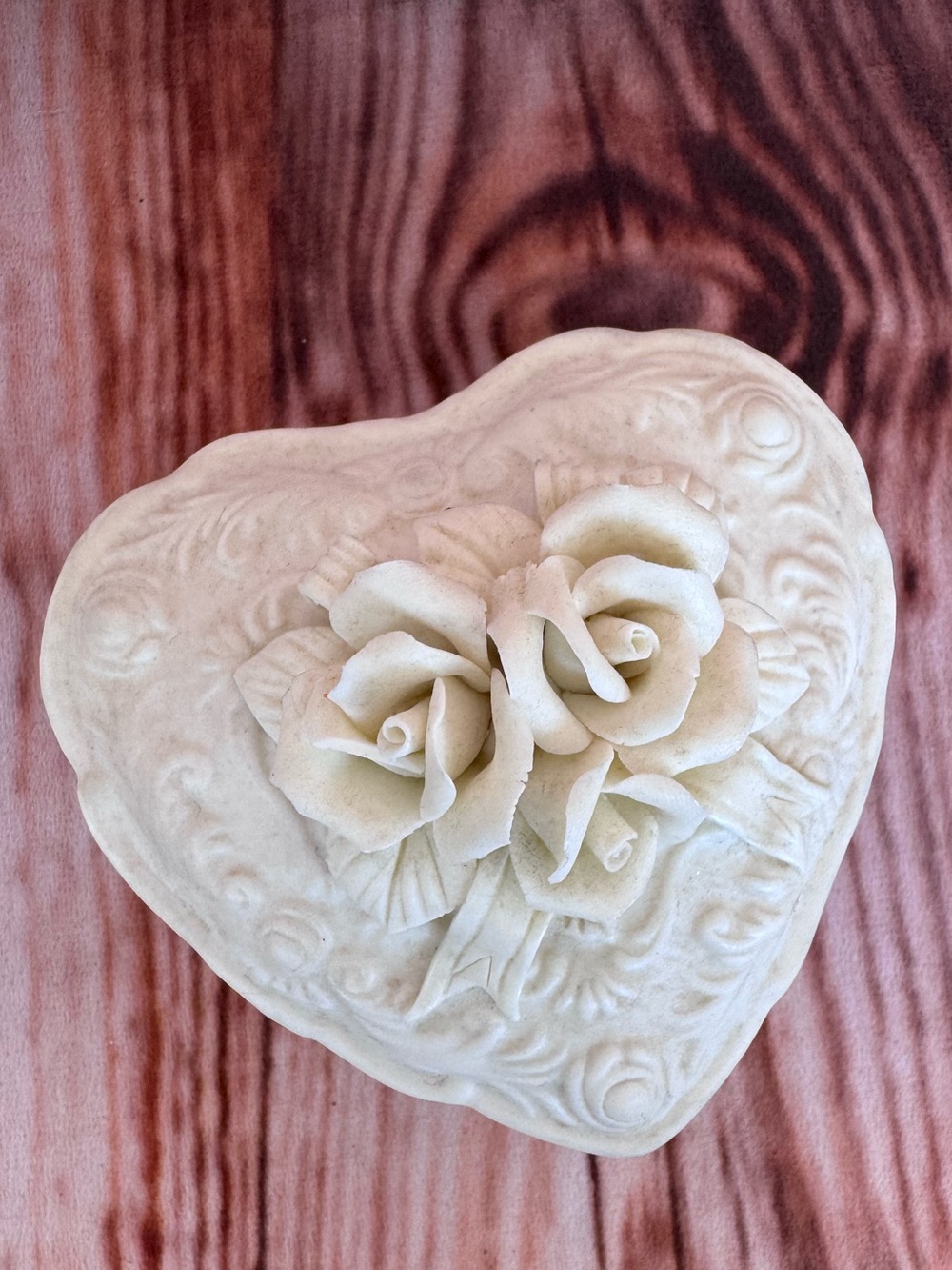 Heart Shaped Ceramic Ivory Trinket Box